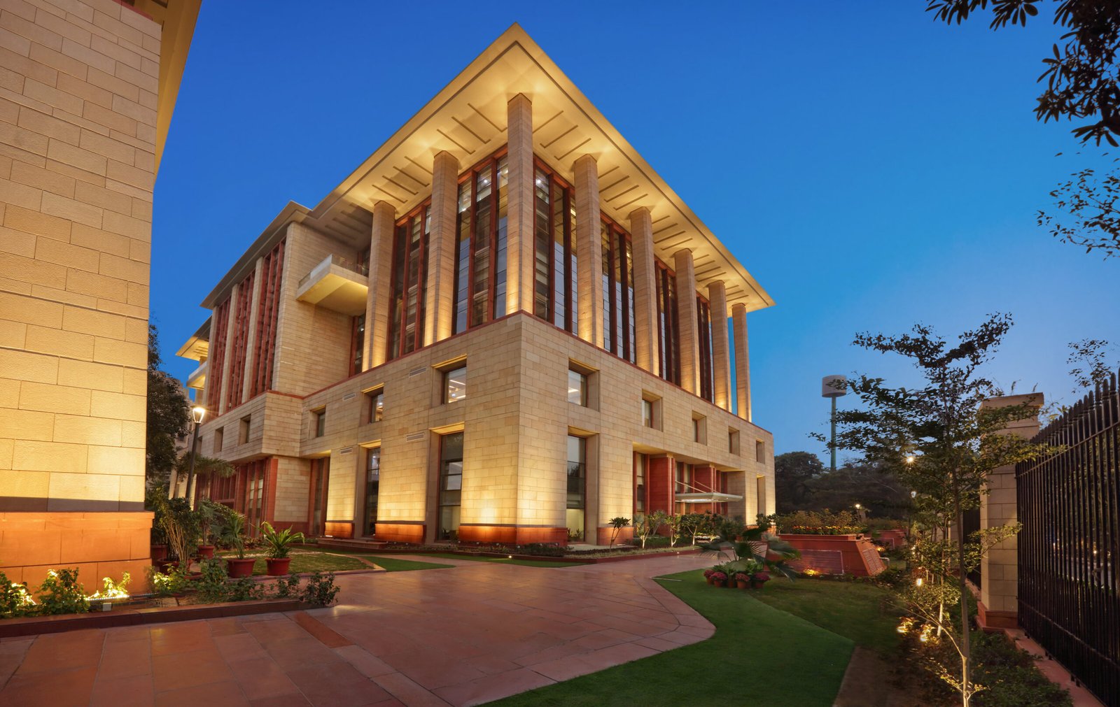 Read more about the article Office 5